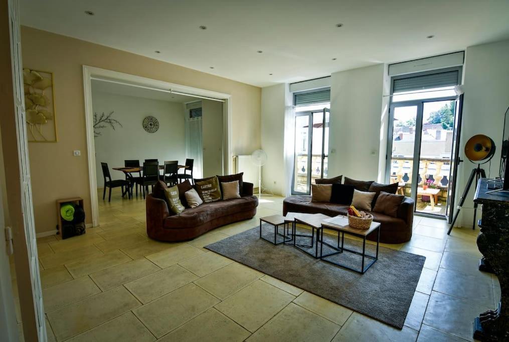 Grand Appartement De Haut Standing En Centre-Ville Montluçon Buitenkant foto