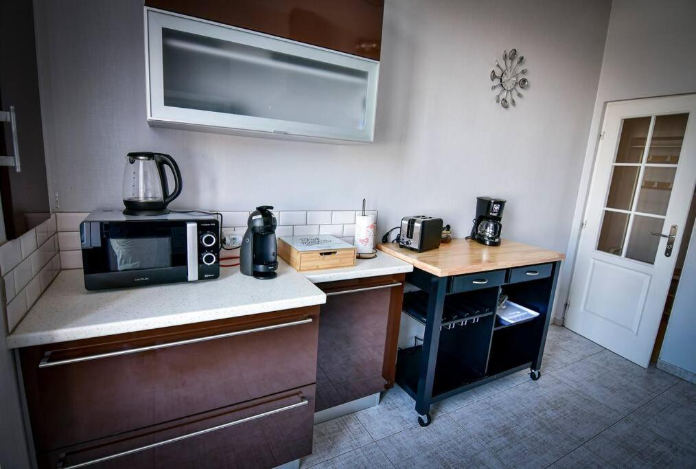 Grand Appartement De Haut Standing En Centre-Ville Montluçon Buitenkant foto