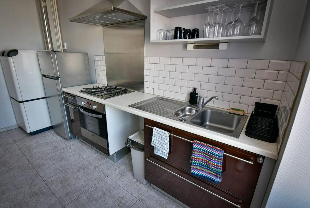 Grand Appartement De Haut Standing En Centre-Ville Montluçon Buitenkant foto